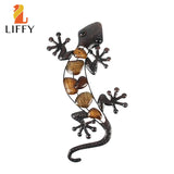 Eye Catching Short Metal Gecko Wall Art for Garden Outdoor Decoration