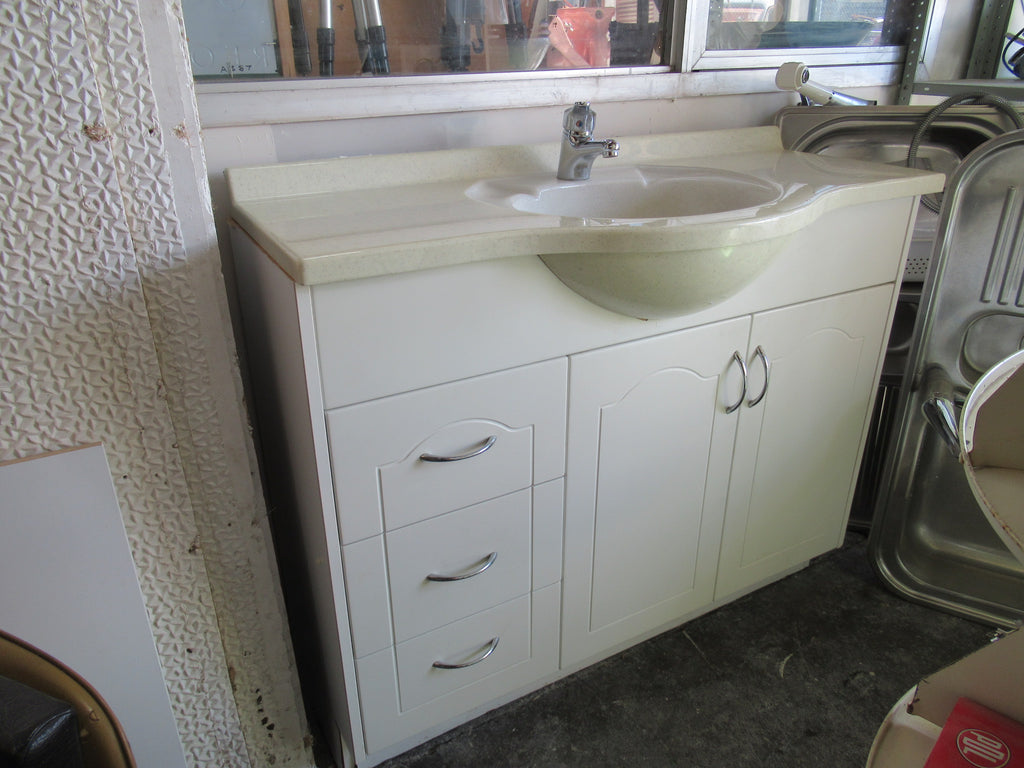 White/Cream Bathroom Vanity with 3 Draws, 2 Cupboard with Methven Mixer Tap 890H x 1010W x 490D